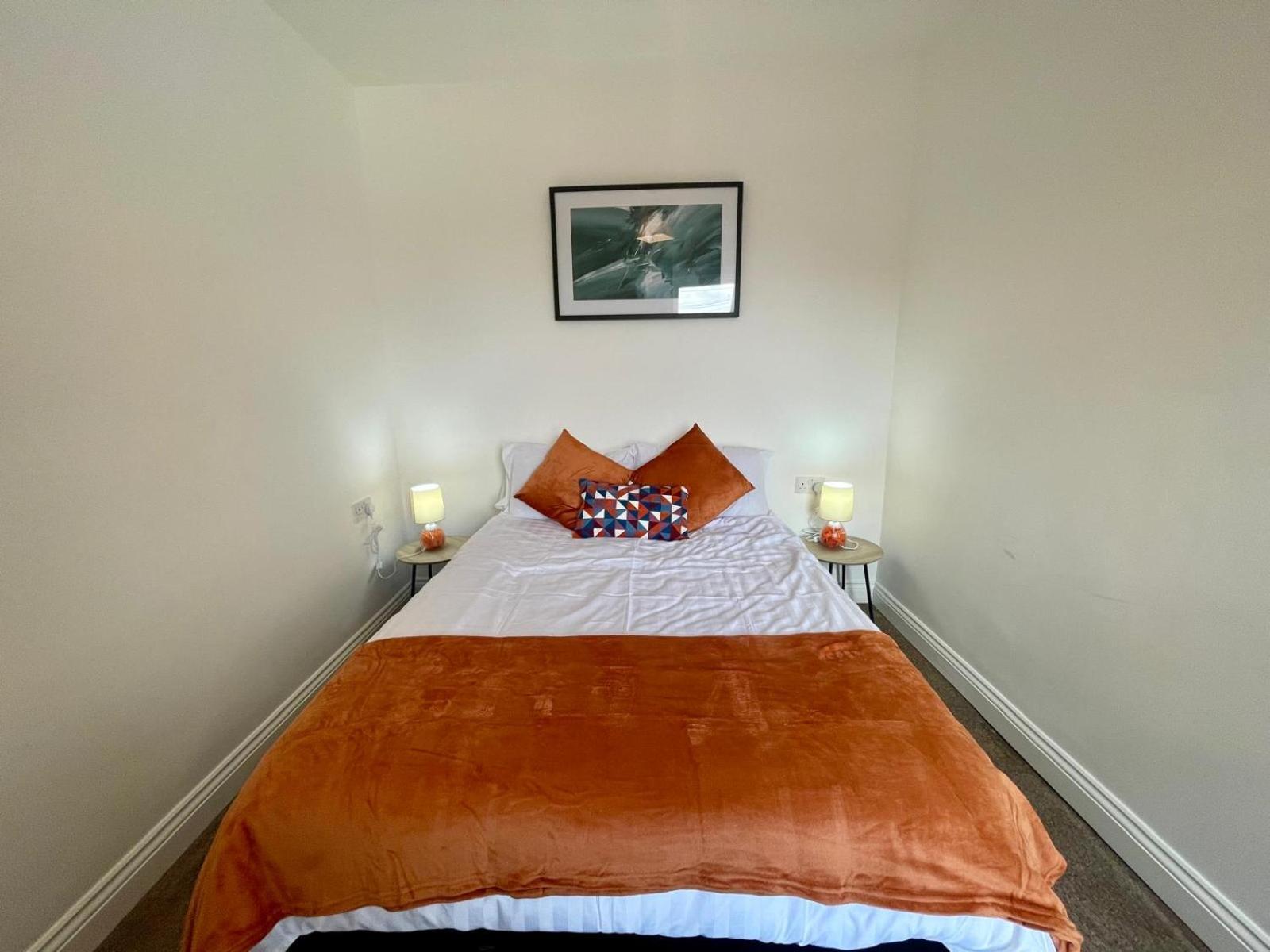 Broad House Location Long Sleeps 10
